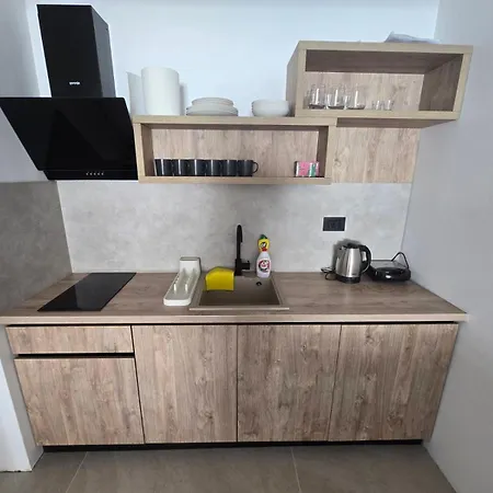 Lux Jahorinska 51 *