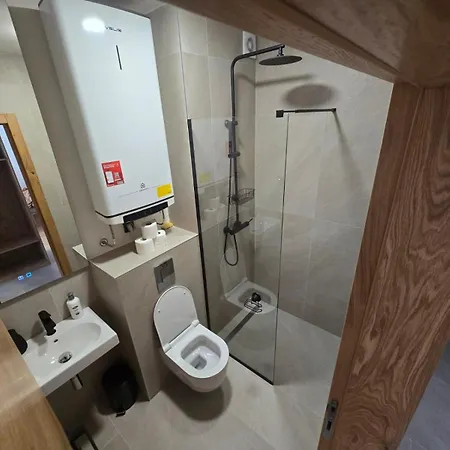 アパート Jahorinska 51 ヤホリナ