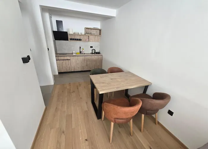 アパート Jahorinska 51 *